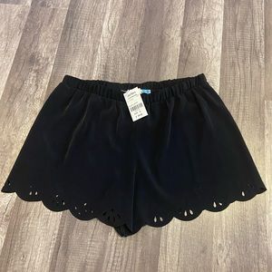Vintage Havana scallop short